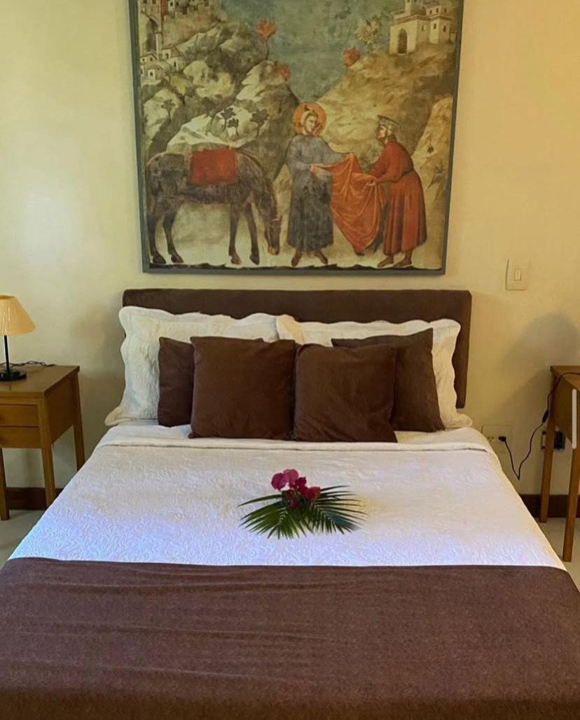 Ferradura Parque Inn